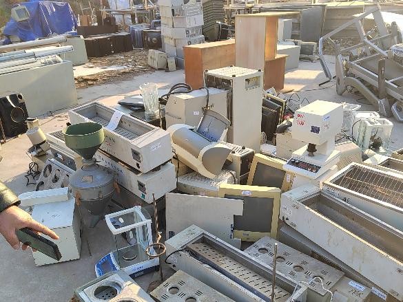 江蘇財(cái)經(jīng)職業(yè)技術(shù)學(xué)院關(guān)于廢舊辦公家具及設(shè)備等資產(chǎn)處置及技術(shù)轉(zhuǎn)讓的公告