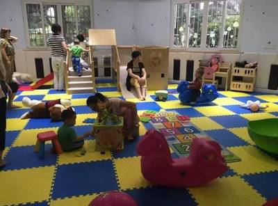 三點半尷尬 孩子已放學，爸媽還在上班，幼教設施如何破局？
